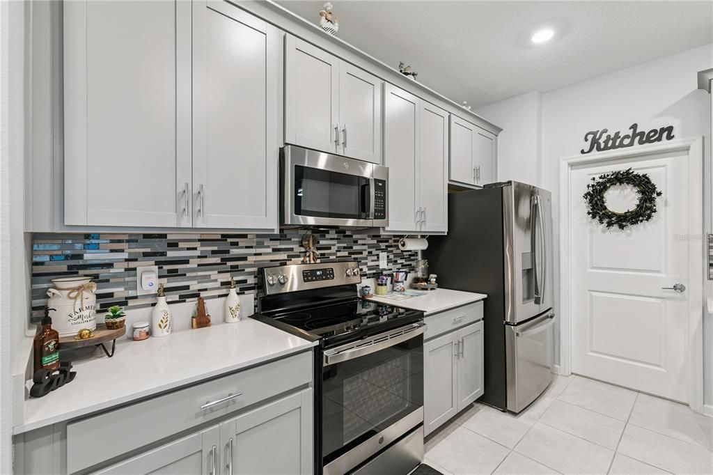 En Venta: $419,990 (4 camas, 3 baños, 2061 Pies cuadrados)