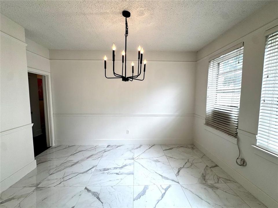 For Rent: $1,795 (2 beds, 1 baths, 1150 Square Feet)