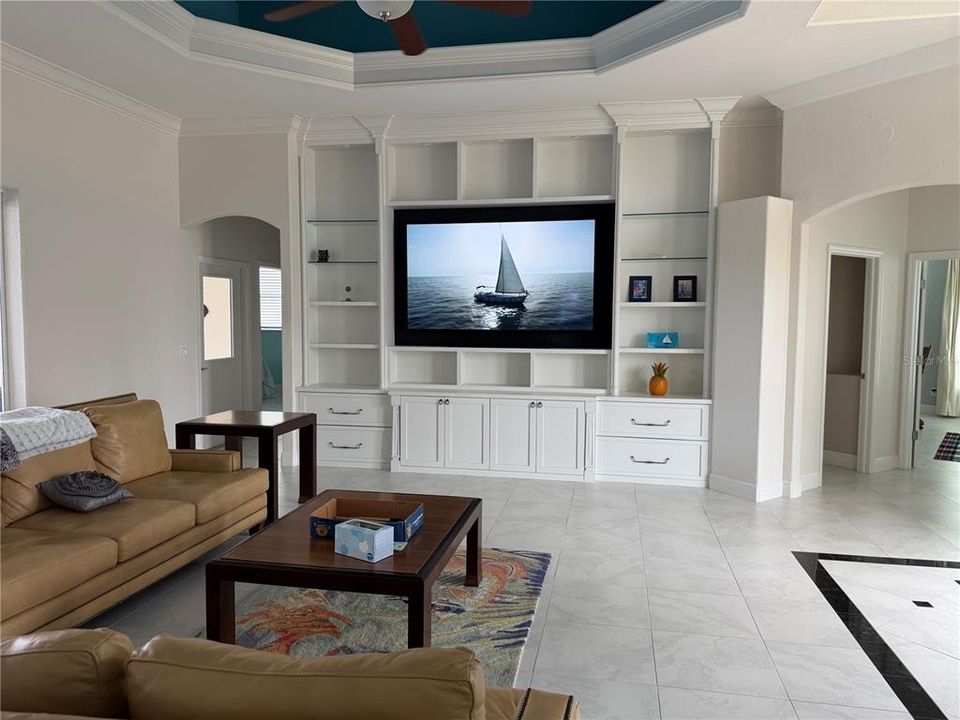 Active With Contract: $1,450,000 (3 beds, 3 baths, 2926 Square Feet)