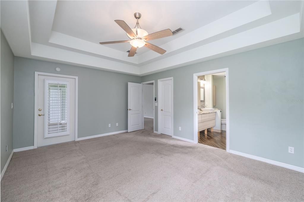 For Sale: $349,900 (3 beds, 2 baths, 1874 Square Feet)