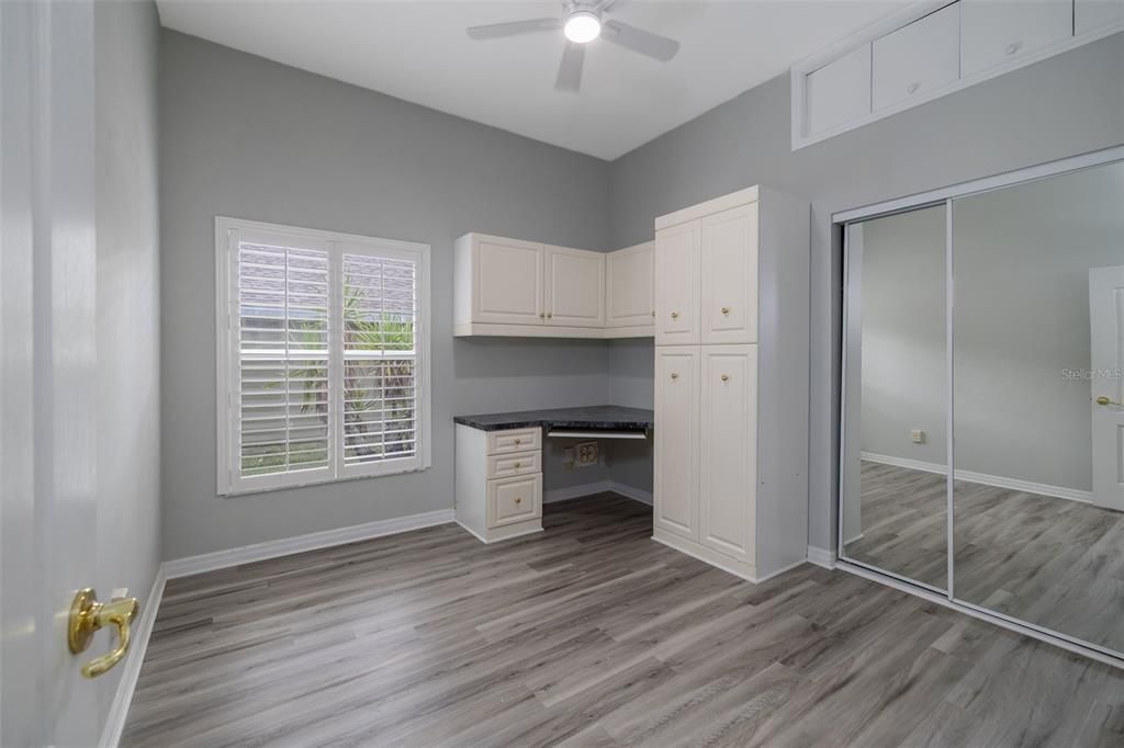 For Sale: $349,900 (3 beds, 2 baths, 1874 Square Feet)