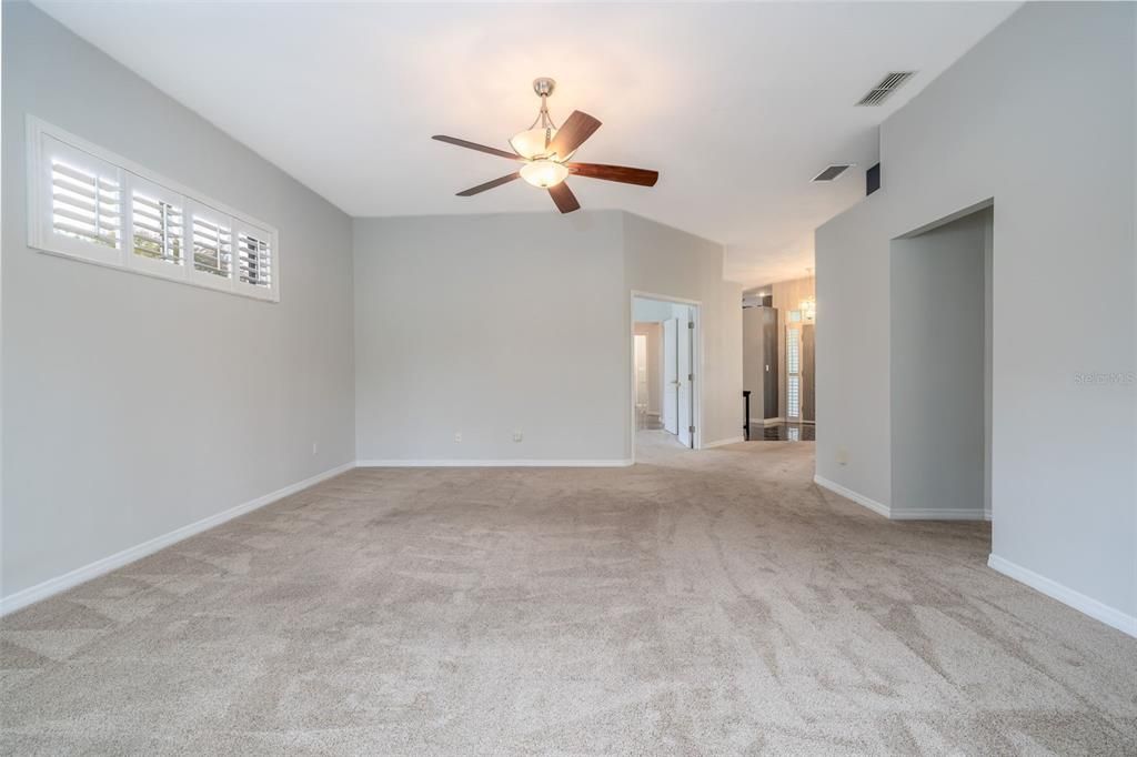 For Sale: $349,900 (3 beds, 2 baths, 1874 Square Feet)