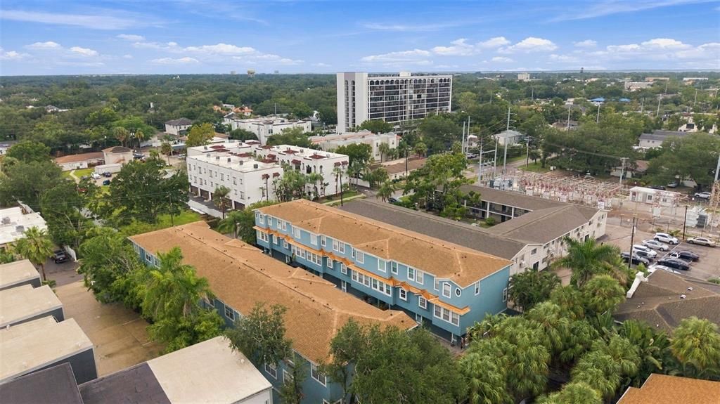 En Venta: $725,000 (4 camas, 2 baños, 2068 Pies cuadrados)