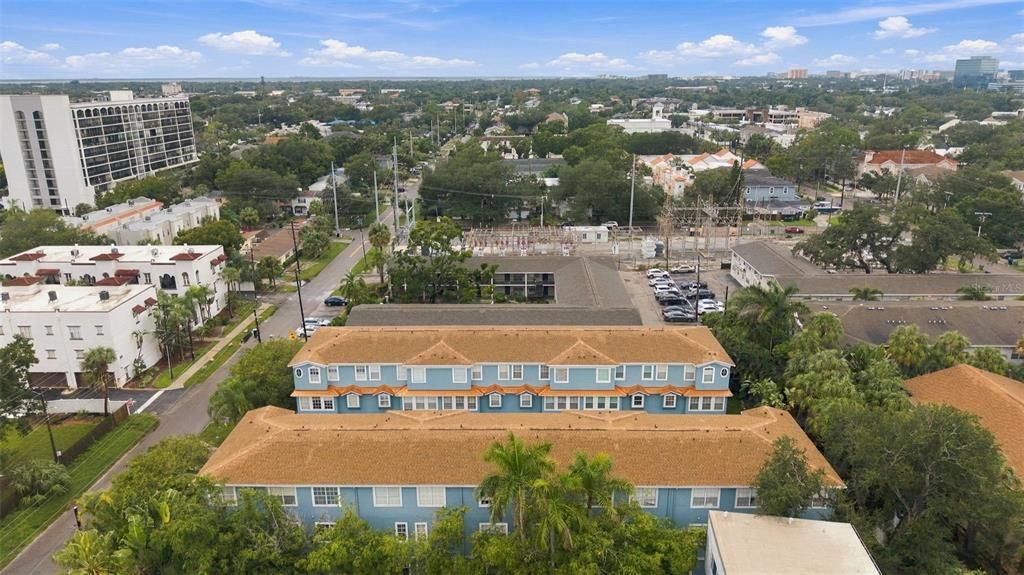 En Venta: $725,000 (4 camas, 2 baños, 2068 Pies cuadrados)