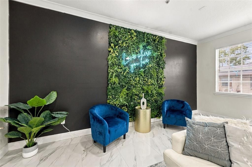 En Venta: $725,000 (4 camas, 2 baños, 2068 Pies cuadrados)
