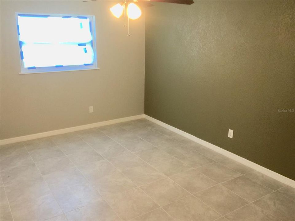 For Sale: $249,999 (5 beds, 3 baths, 1735 Square Feet)