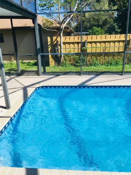 For Sale: $249,999 (5 beds, 3 baths, 1735 Square Feet)