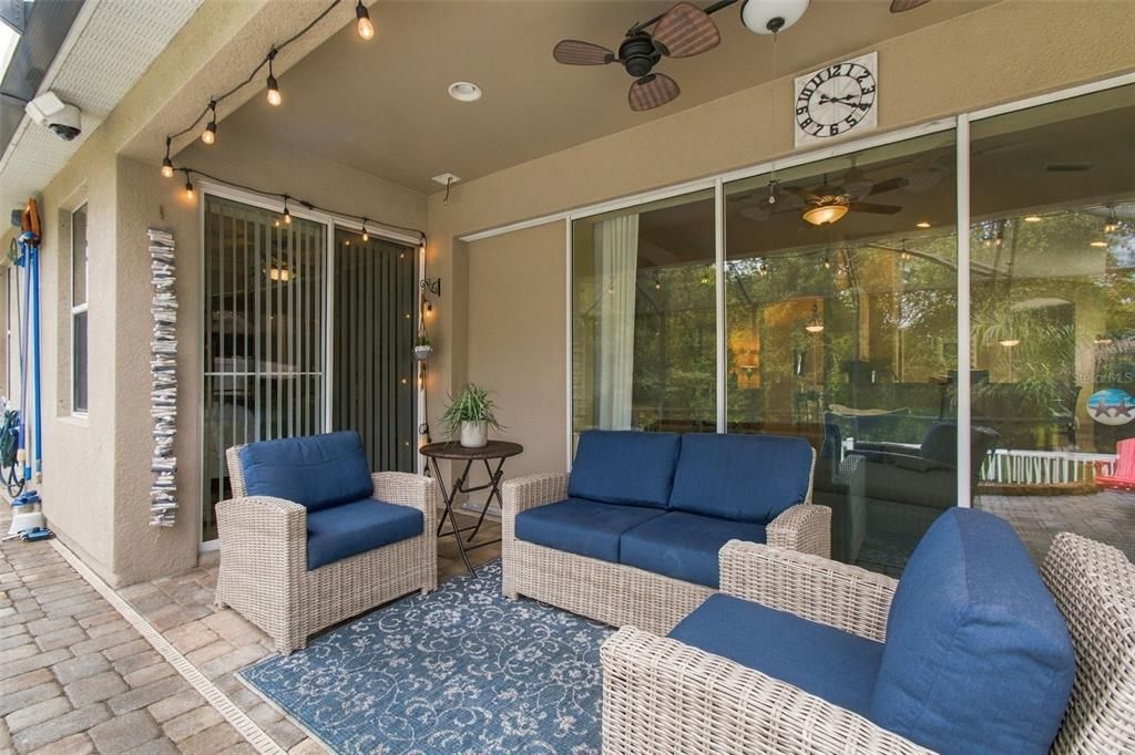 For Sale: $445,000 (4 beds, 2 baths, 2002 Square Feet)