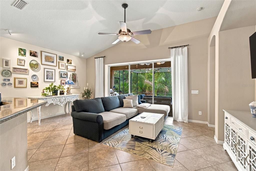 For Sale: $445,000 (4 beds, 2 baths, 2002 Square Feet)