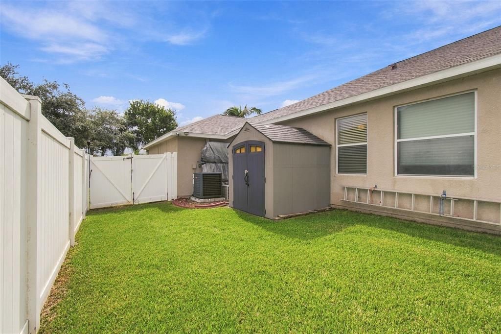 For Sale: $445,000 (4 beds, 2 baths, 2002 Square Feet)