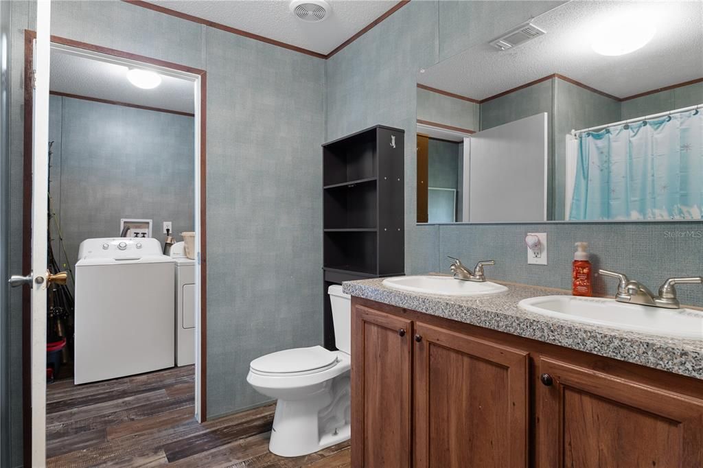 En Venta: $199,900 (3 camas, 2 baños, 1380 Pies cuadrados)