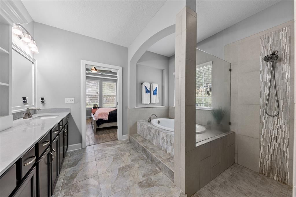 For Sale: $595,000 (4 beds, 3 baths, 3121 Square Feet)