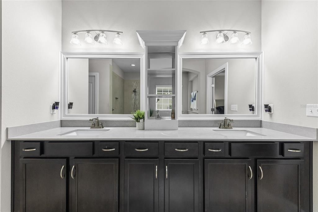 For Sale: $595,000 (4 beds, 3 baths, 3121 Square Feet)