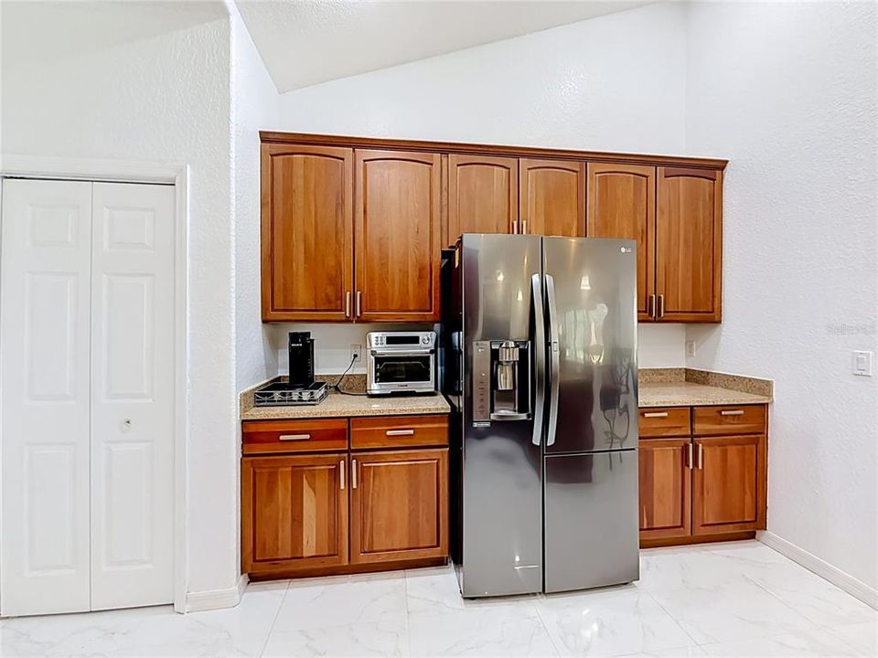 En Venta: $489,900 (3 camas, 2 baños, 2205 Pies cuadrados)