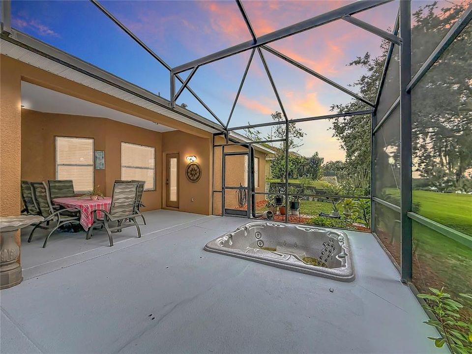 En Venta: $489,900 (3 camas, 2 baños, 2205 Pies cuadrados)