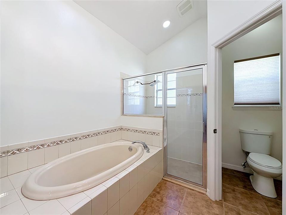 En Venta: $489,900 (3 camas, 2 baños, 2205 Pies cuadrados)