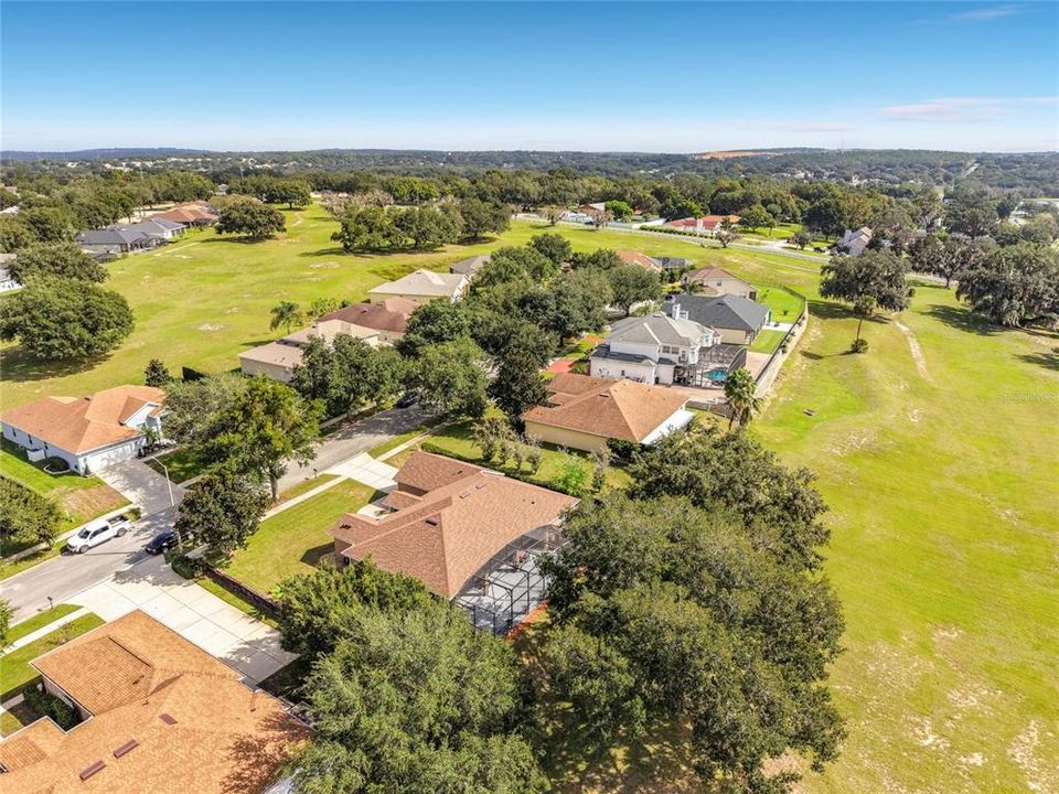 En Venta: $489,900 (3 camas, 2 baños, 2205 Pies cuadrados)