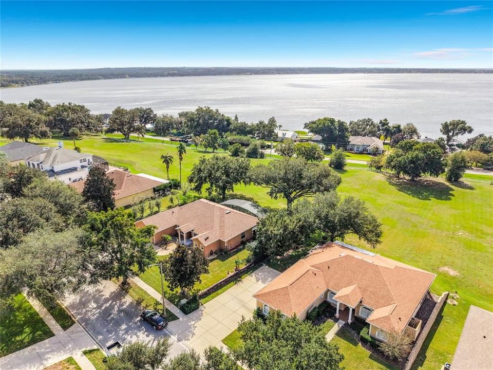 En Venta: $489,900 (3 camas, 2 baños, 2205 Pies cuadrados)