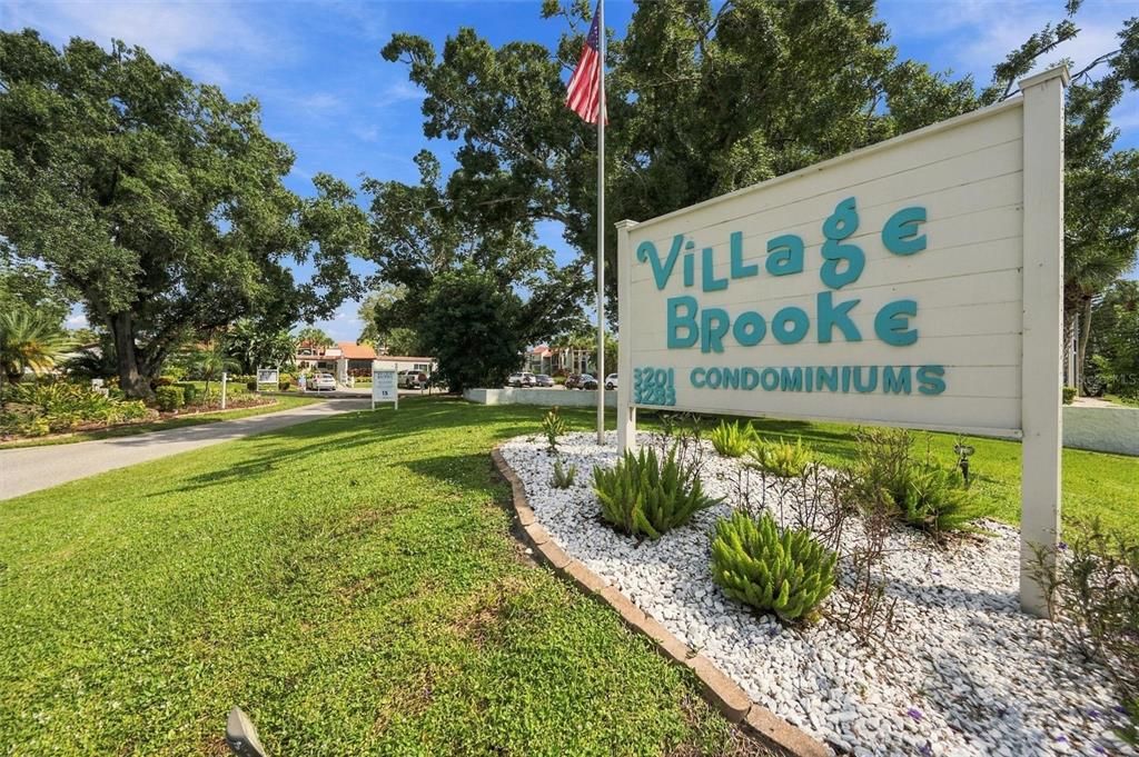 For Sale: $159,900 (1 beds, 1 baths, 714 Square Feet)