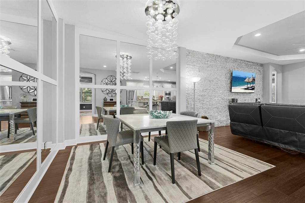 На продажу: $879,000 (3 спален, 3 ванн, 2295 Квадратных фут)