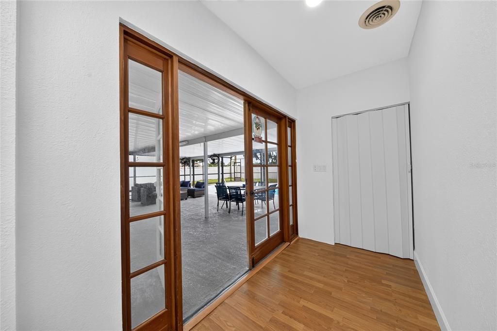 En Venta: $557,000 (3 camas, 2 baños, 1792 Pies cuadrados)
