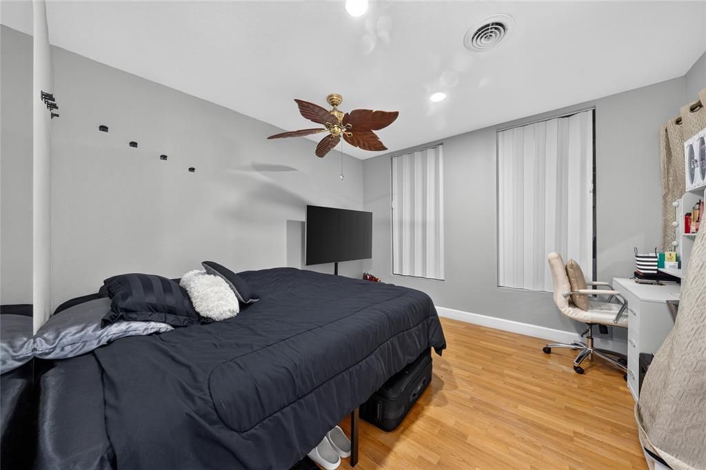 En Venta: $557,000 (3 camas, 2 baños, 1792 Pies cuadrados)
