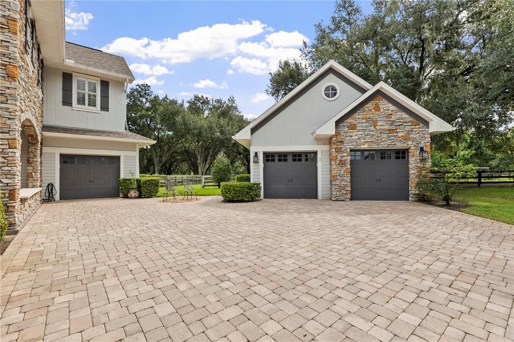 For Sale: $1,250,000 (5 beds, 4 baths, 4287 Square Feet)