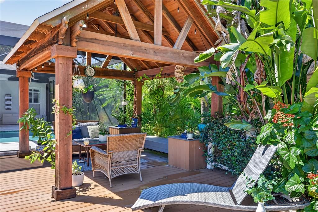 For Sale: $1,250,000 (5 beds, 4 baths, 4287 Square Feet)