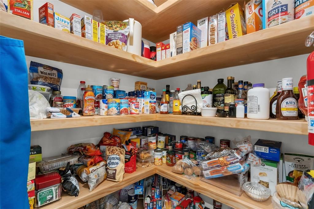 На продажу: $380,000 (3 спален, 2 ванн, 1968 Квадратных фут)