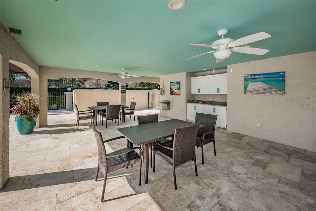 For Sale: $299,999 (3 beds, 2 baths, 1520 Square Feet)