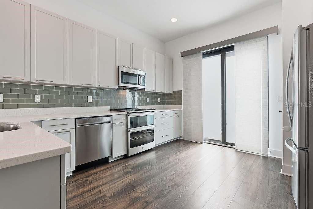 For Rent: $3,500 (2 beds, 2 baths, 1748 Square Feet)