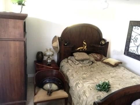 En Venta: $249,000 (5 camas, 2 baños, 1338 Pies cuadrados)