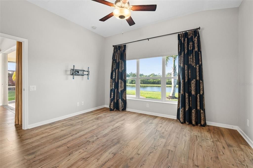 For Rent: $2,500 (3 beds, 2 baths, 1823 Square Feet)