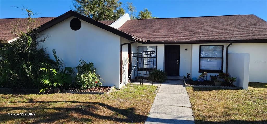 For Rent: $2,400 (3 beds, 2 baths, 1278 Square Feet)