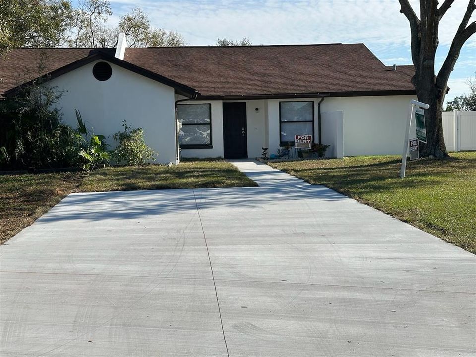 For Rent: $2,400 (3 beds, 2 baths, 1278 Square Feet)