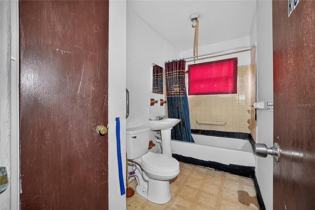 En Venta: $225,000 (3 camas, 1 baños, 1265 Pies cuadrados)
