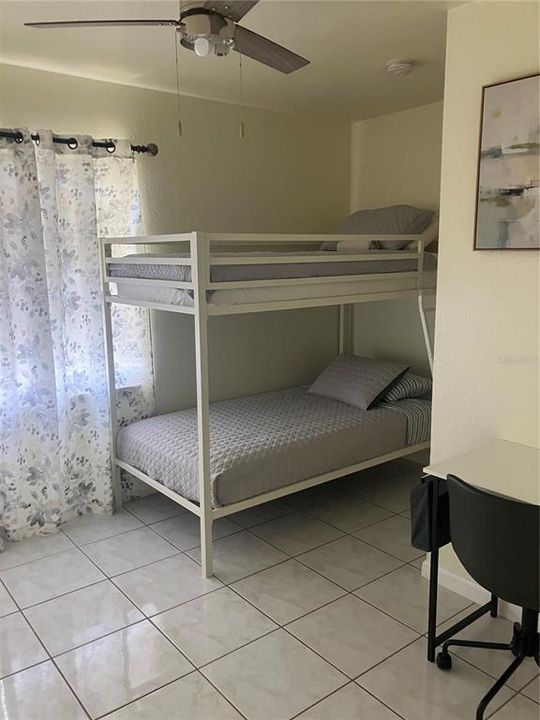 В аренду: $2,050 (3 спален, 2 ванн, 1175 Квадратных фут)