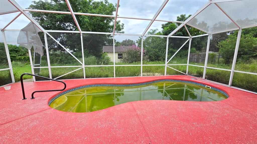 For Sale: $195,000 (2 beds, 2 baths, 1604 Square Feet)