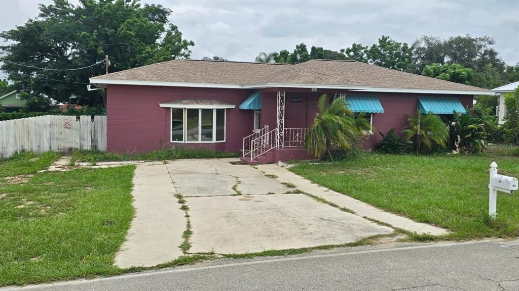 For Sale: $195,000 (2 beds, 2 baths, 1604 Square Feet)