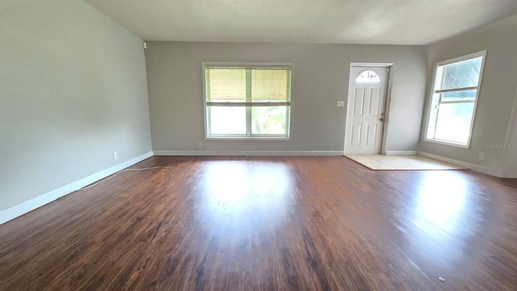 For Sale: $195,000 (2 beds, 2 baths, 1604 Square Feet)