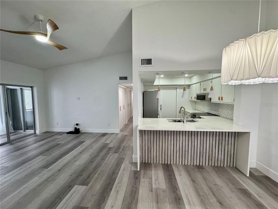 En Renta: $1,550 (2 camas, 2 baños, 1227 Pies cuadrados)