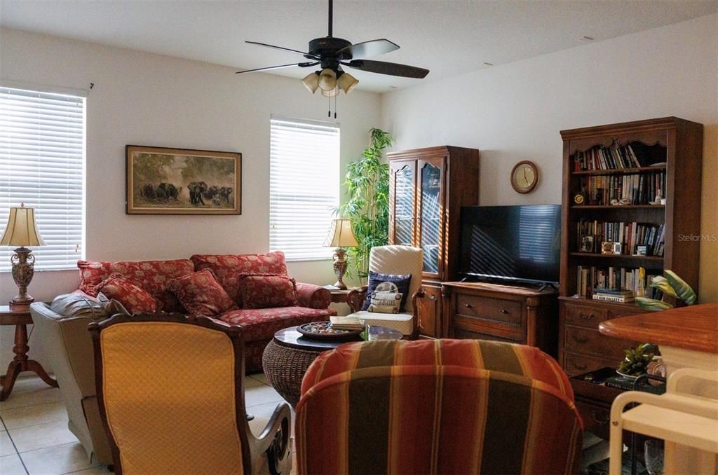 En Venta: $289,900 (3 camas, 2 baños, 1914 Pies cuadrados)