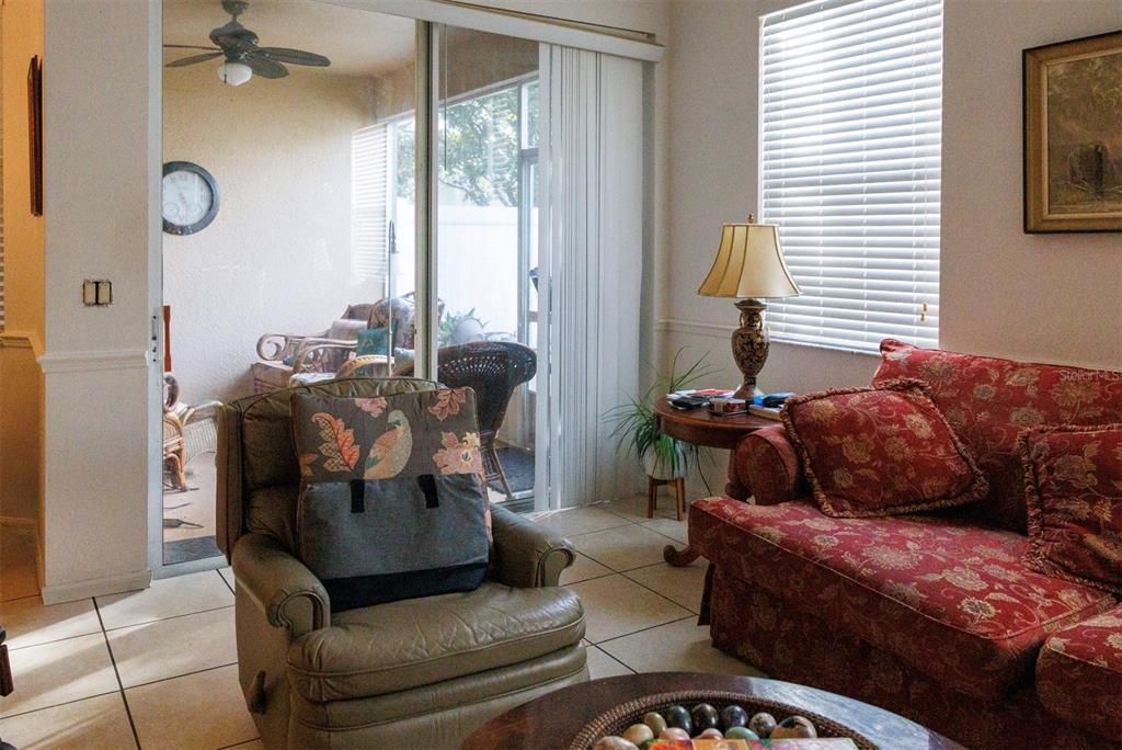 En Venta: $289,900 (3 camas, 2 baños, 1914 Pies cuadrados)