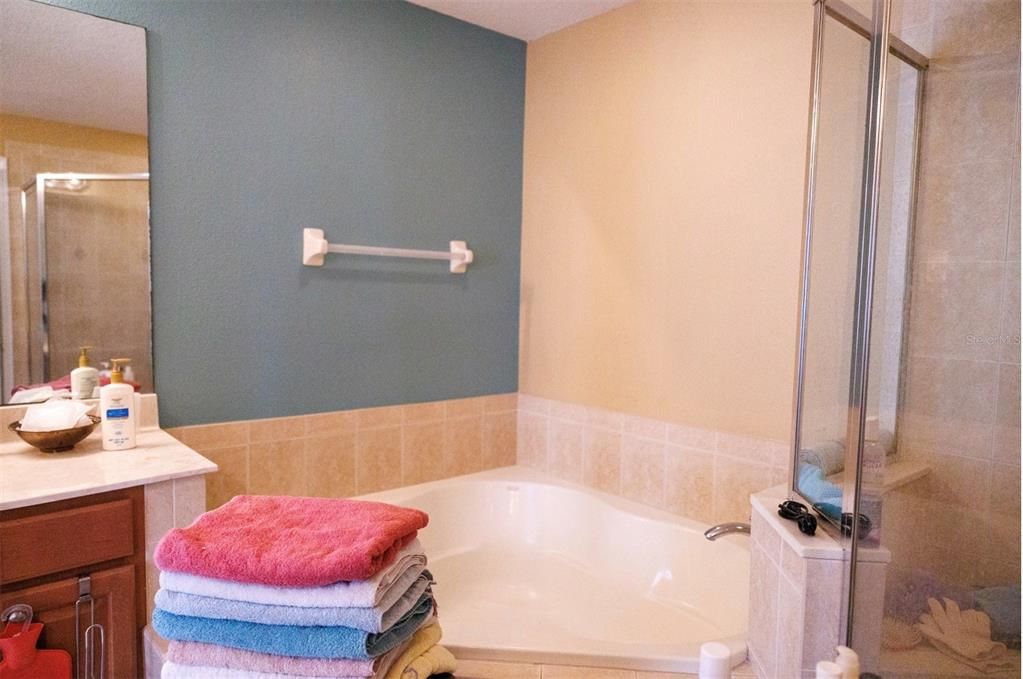 En Venta: $289,900 (3 camas, 2 baños, 1914 Pies cuadrados)