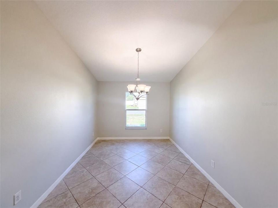 For Sale: $320,000 (4 beds, 3 baths, 1908 Square Feet)