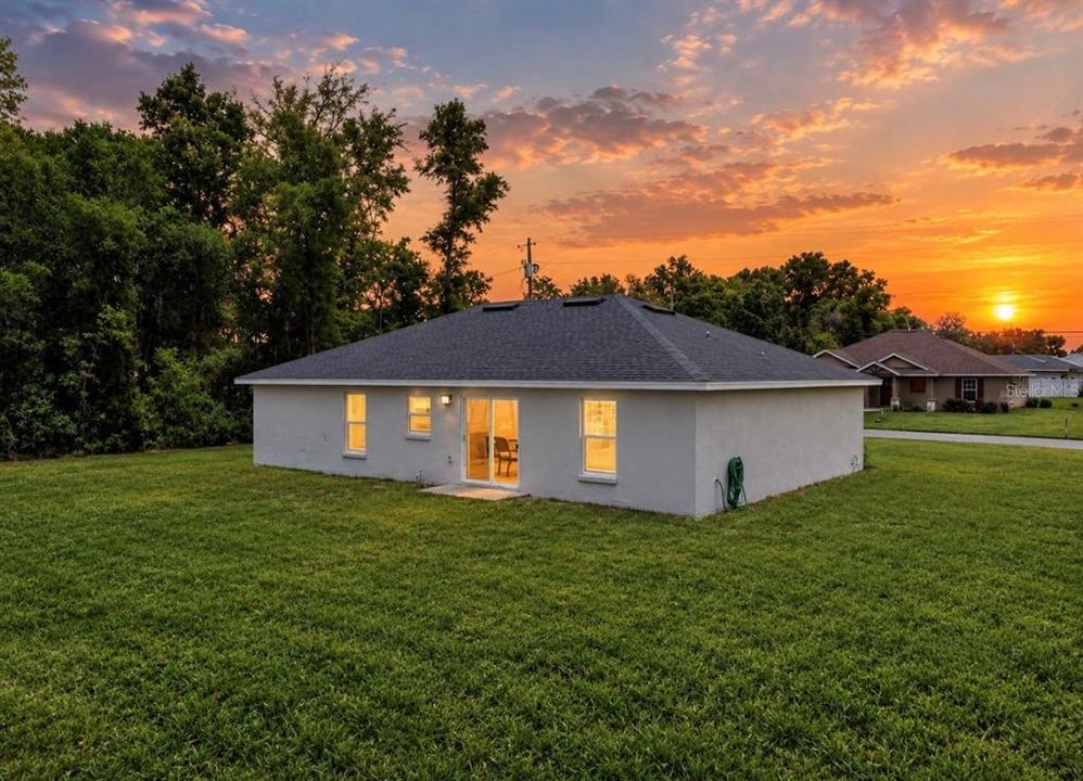 На продажу: $289,999 (3 спален, 2 ванн, 1368 Квадратных фут)