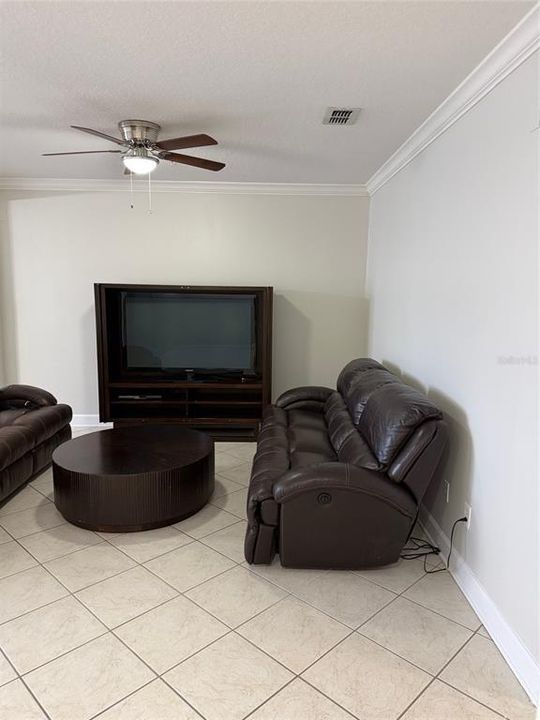 En Renta: $2,600 (2 camas, 2 baños, 2030 Pies cuadrados)