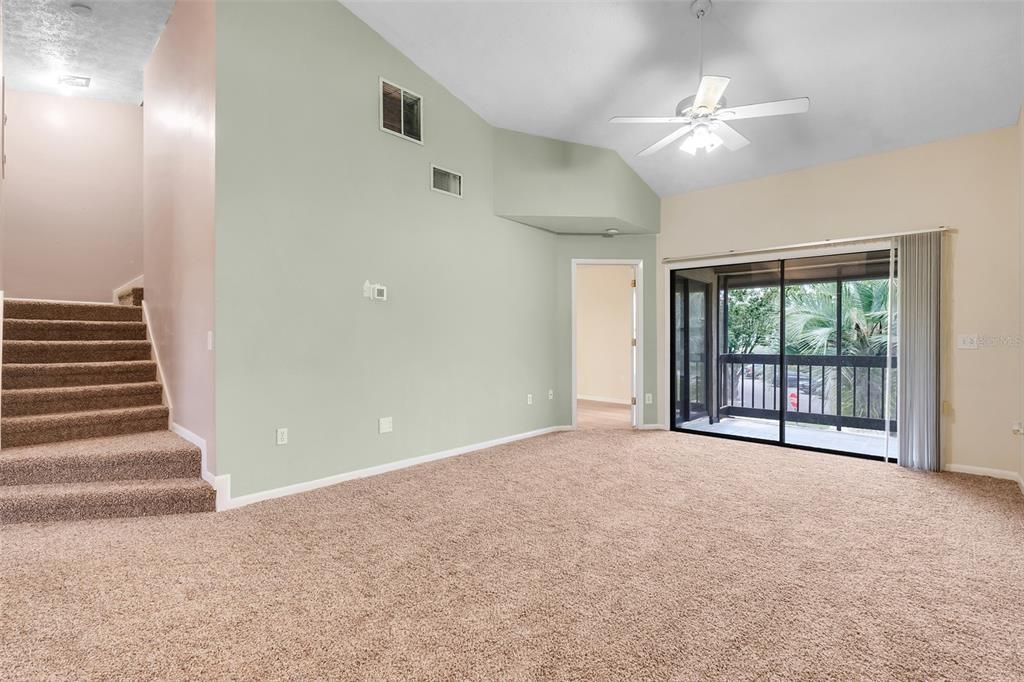 For Rent: $1,900 (3 beds, 3 baths, 1182 Square Feet)