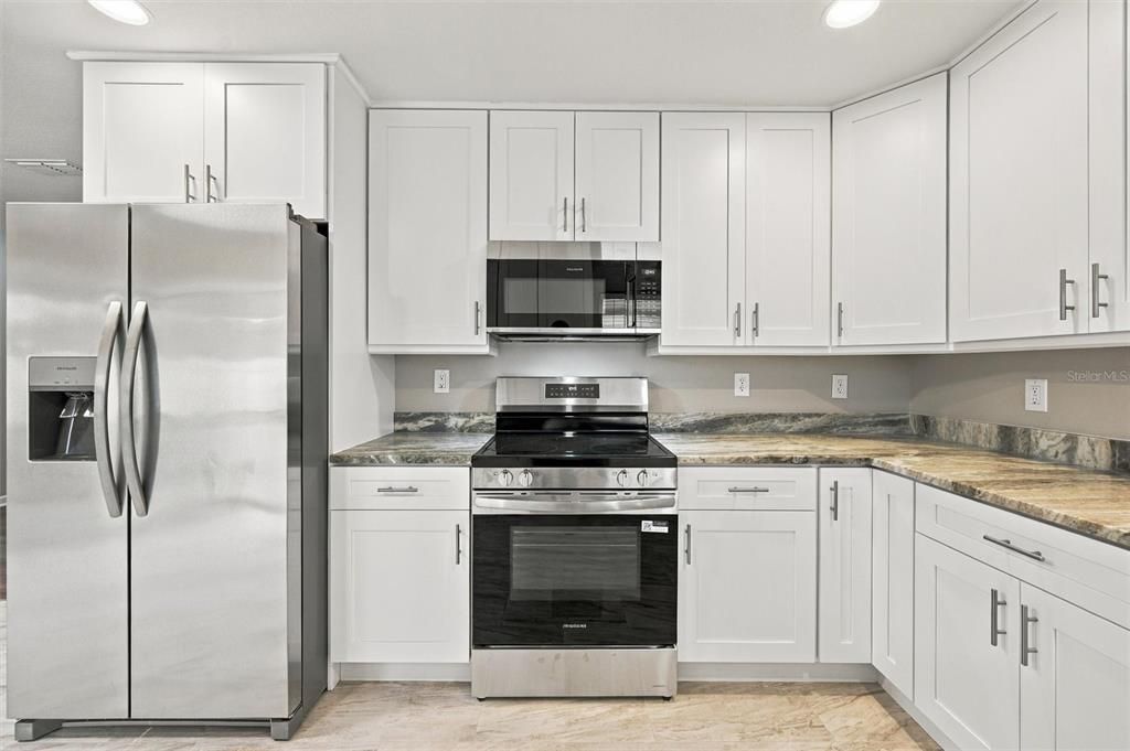 En Venta: $400,000 (3 camas, 2 baños, 1225 Pies cuadrados)