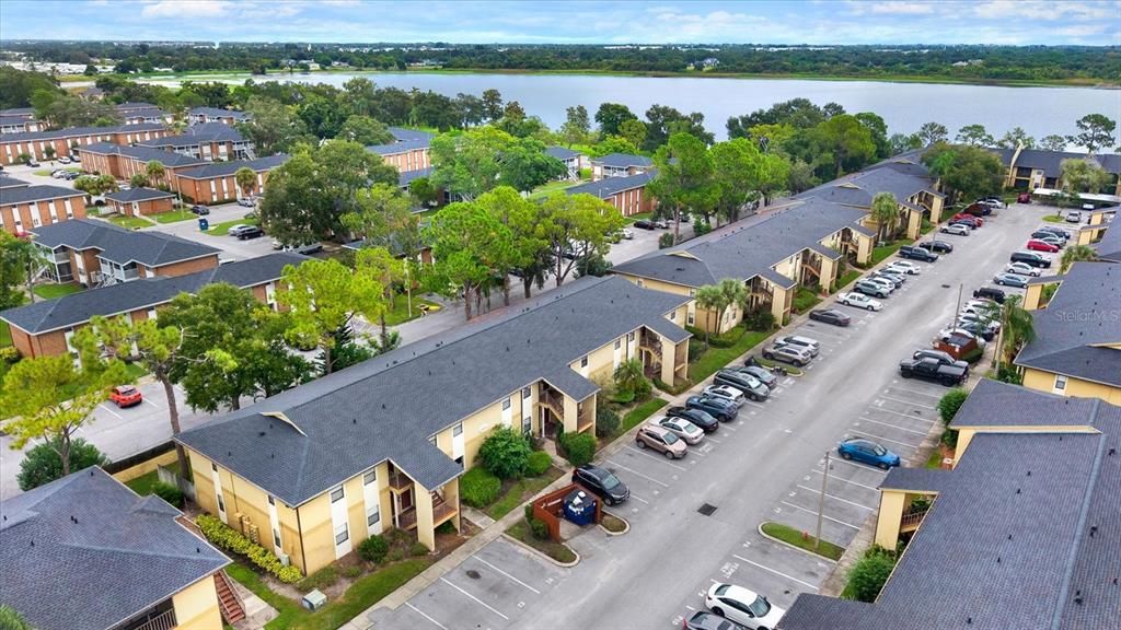For Sale: $155,000 (2 beds, 2 baths, 901 Square Feet)